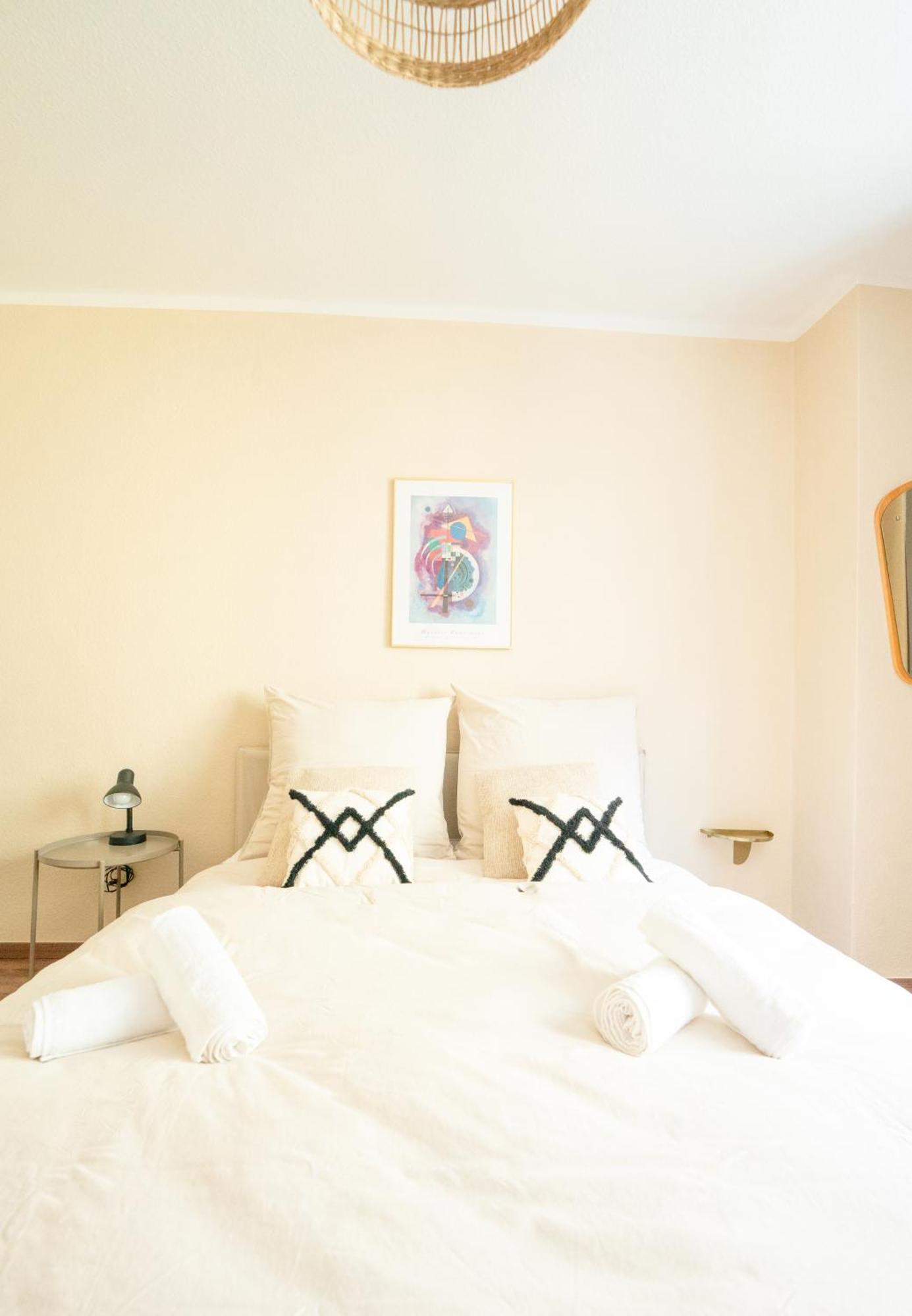 -Super Zentrales Zimmer- Direkt An Der Lutter! ビーレフェルト エクステリア 写真