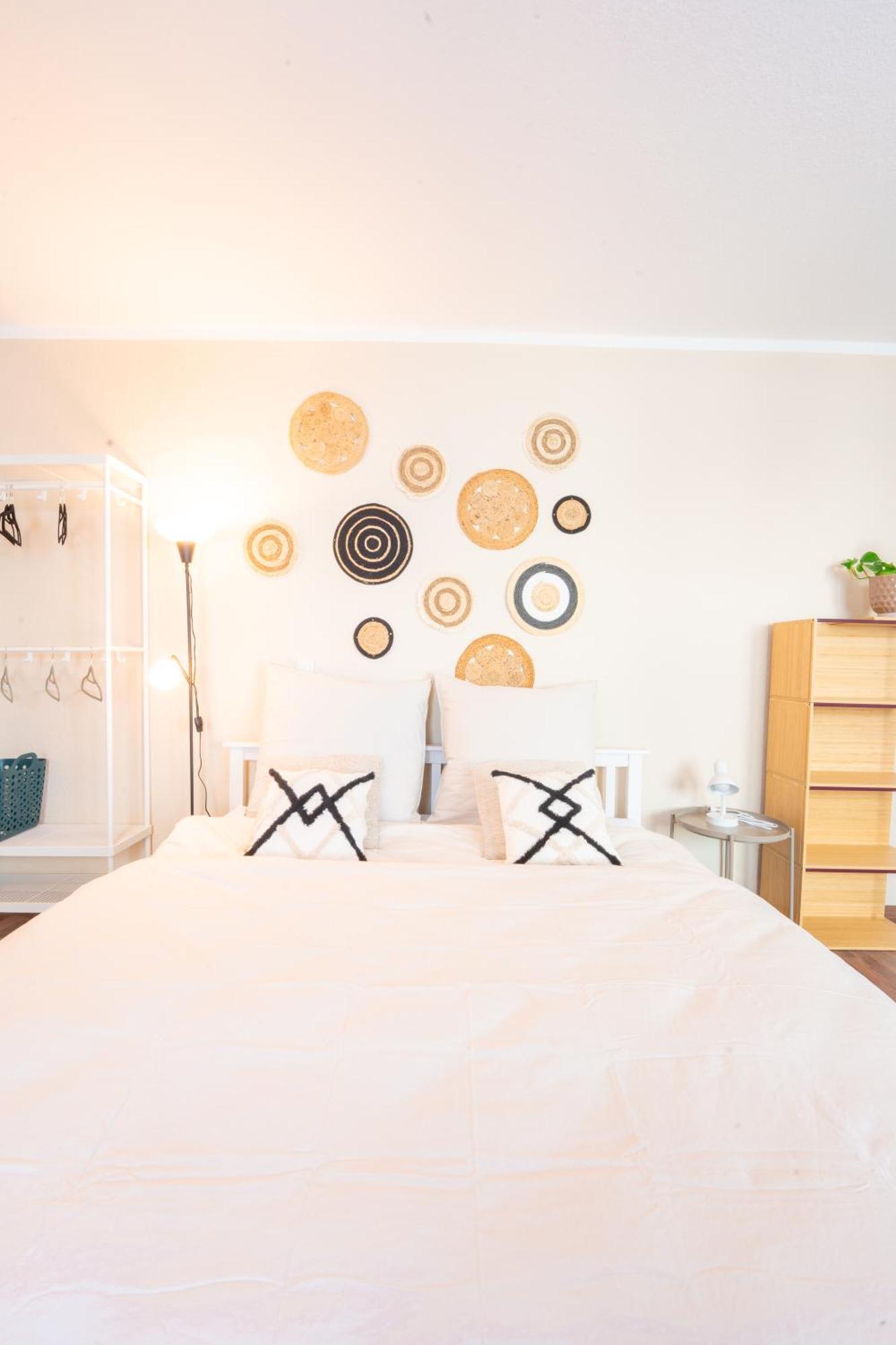 -Super Zentrales Zimmer- Direkt An Der Lutter! ビーレフェルト エクステリア 写真